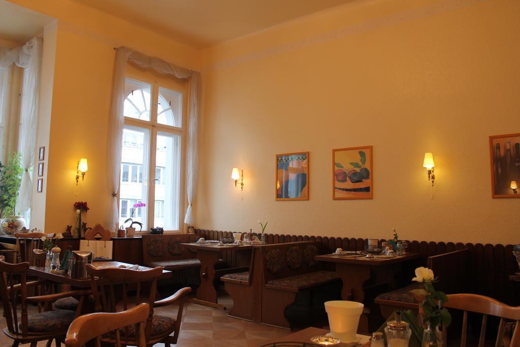 Hotel Pension Columbus Am Kurfurstendamm Berlin Exterior foto