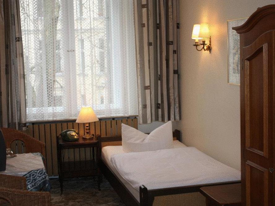 Hotel Pension Columbus Am Kurfurstendamm Berlin Exterior foto